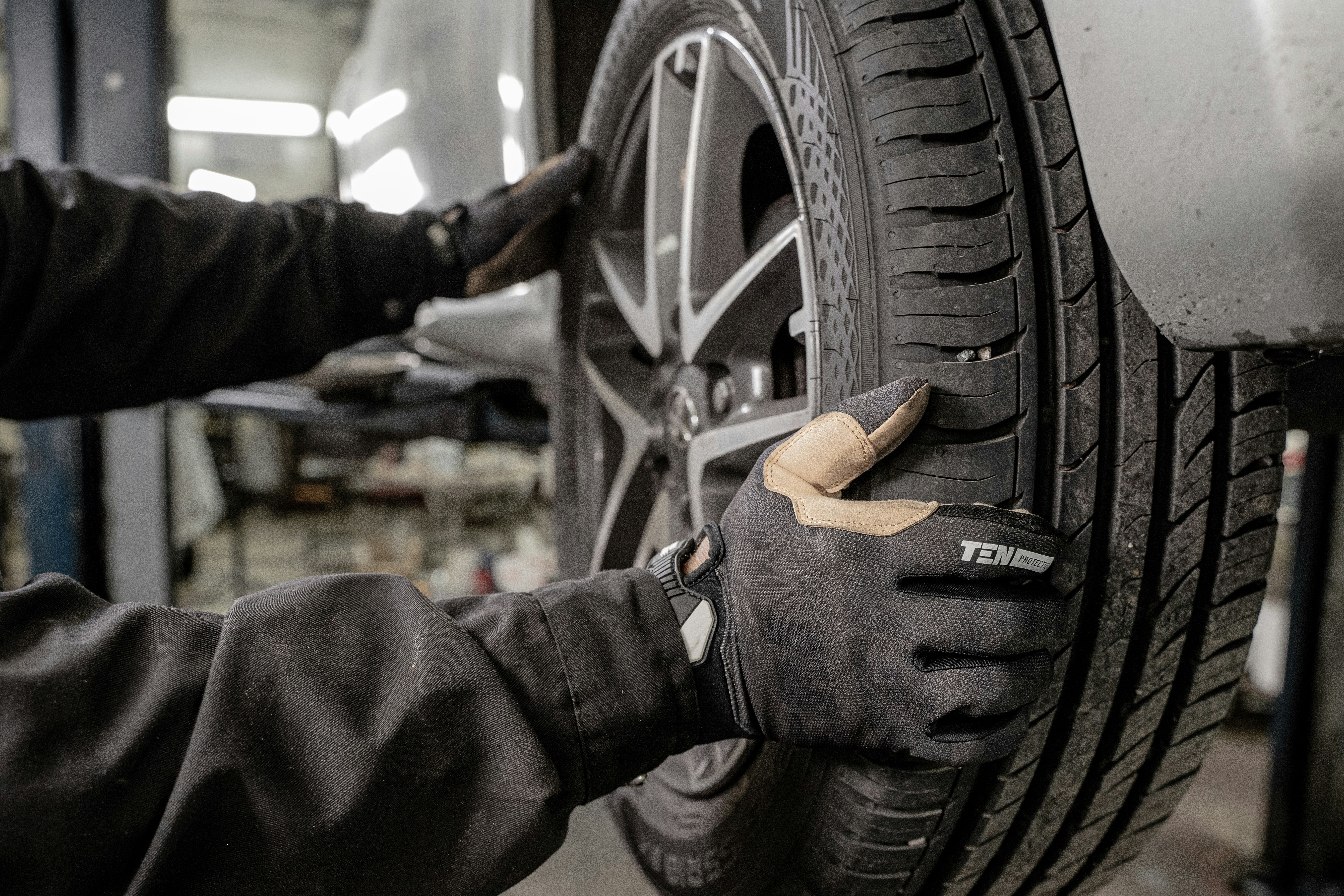 Tire Service & Wheel Alignment